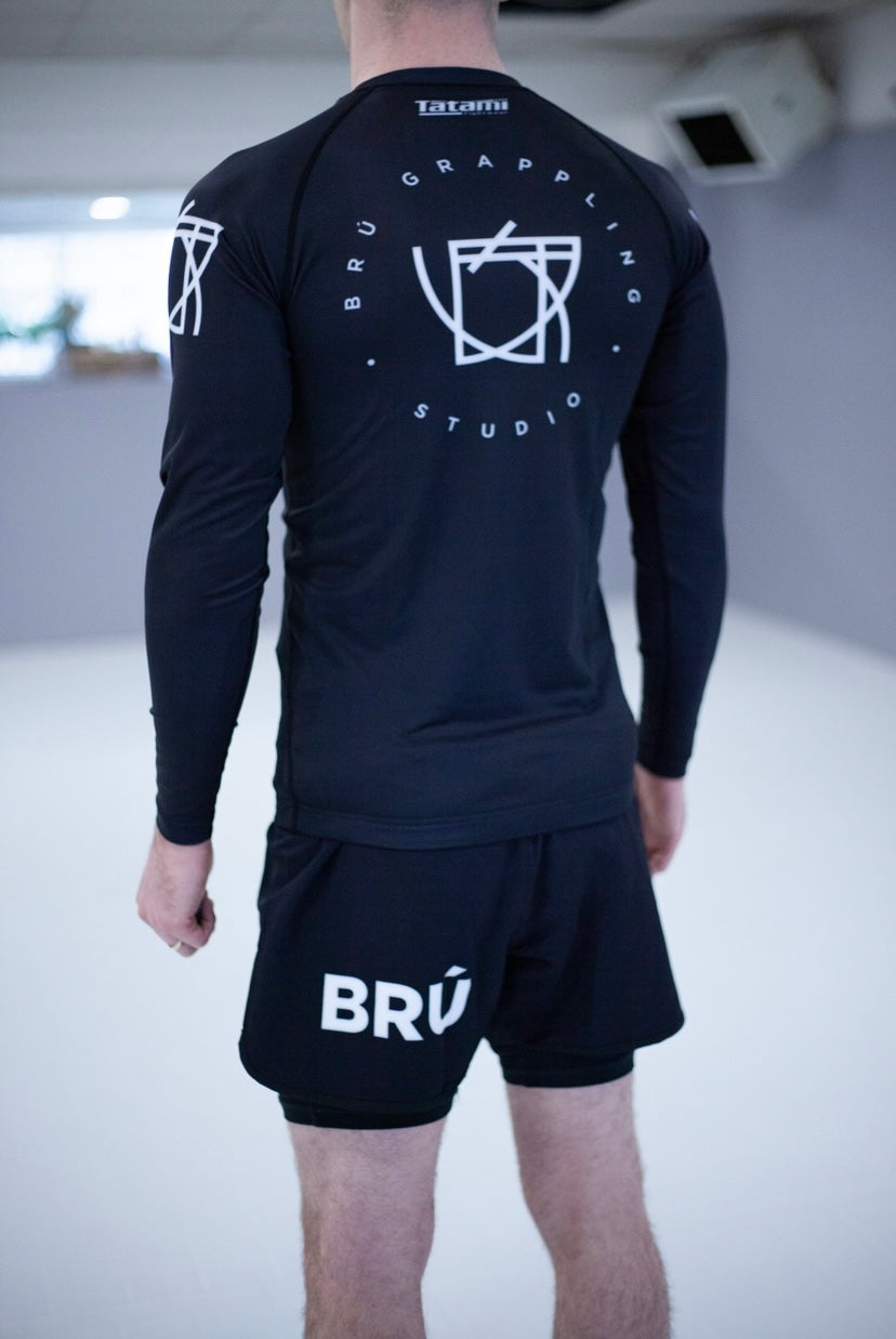 Limited Edition classic BRÚ Black Long Sleeve